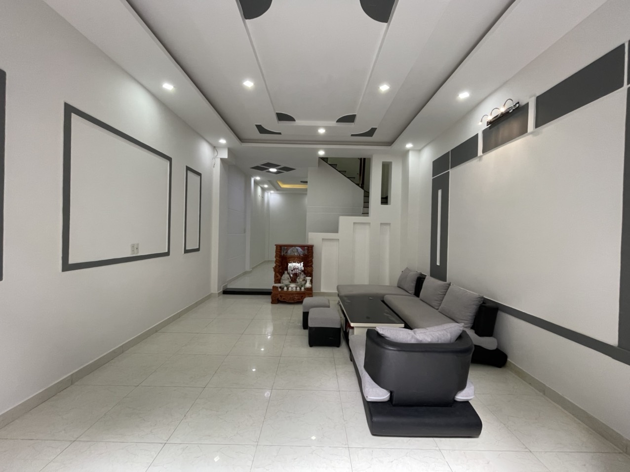 Bán nhà Hoàng Hoa Thám, Quận Bình Thạnh tuyệt phẩm 3 lầu (4,5m x 12m) đẹp lung linh hẻm ôtô khu VIP