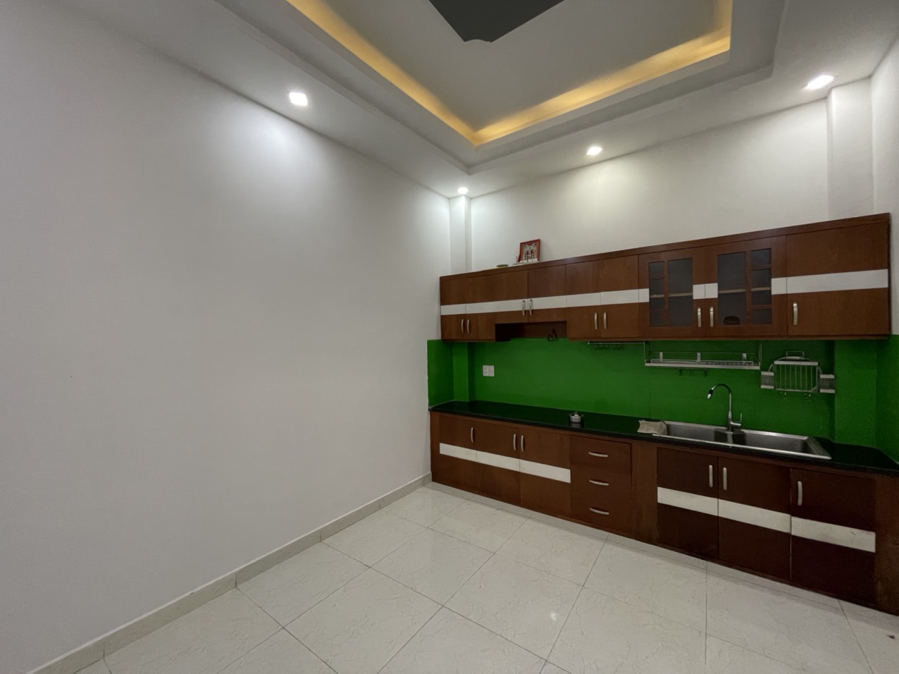 Bán nhà Hoàng Hoa Thám, Quận Bình Thạnh tuyệt phẩm 3 lầu (4,5m x 12m) đẹp lung linh hẻm ôtô khu VIP