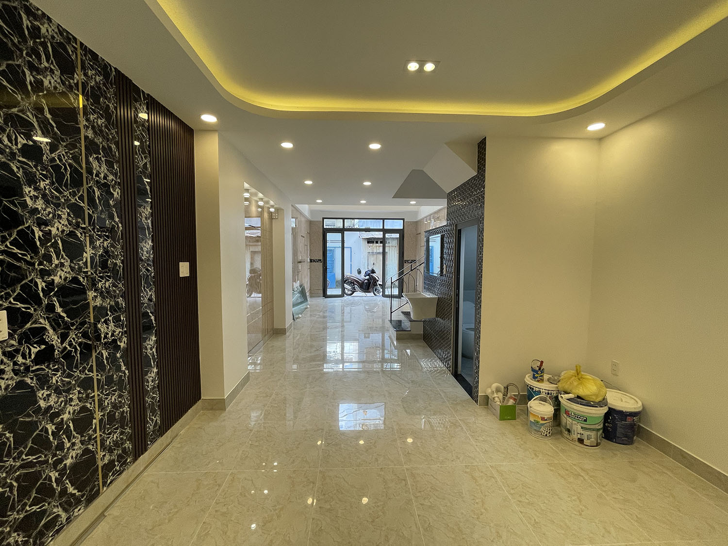 Bán nhà Đường Nguyễn Trọng Tuyển, Quận Phú Nhuận Tuyệt phẩm 4 lầu t.kế Cổ Điển PARIS PHÁP, hẻm ôtô