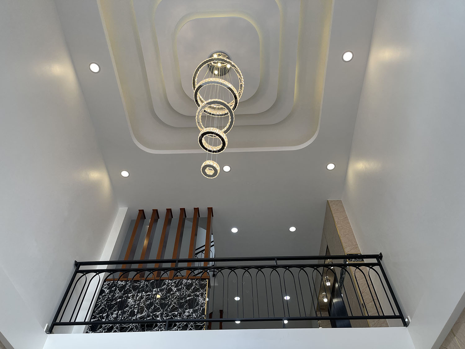 Bán nhà Đường Nguyễn Trọng Tuyển, Quận Phú Nhuận Tuyệt phẩm 4 lầu t.kế Cổ Điển PARIS PHÁP, hẻm ôtô