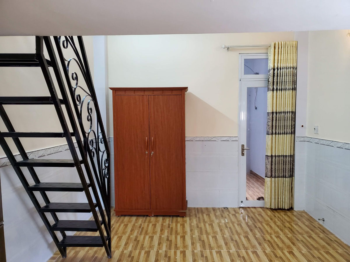 Bán nhà Đường Bạch Đằng, Quận Bình Thạnh nhà 4 lầu có 9 phòng dịch vụ đang cho thuê 40tr/tháng