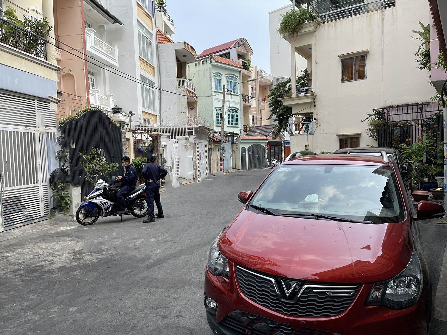 Bán nhà Phạm Cư Lượng Tân Bình Hầm đổ ôtô, 5 lầu, thang máy, khu VIP T.S.Nhất, có HĐ thuê 45tr/th