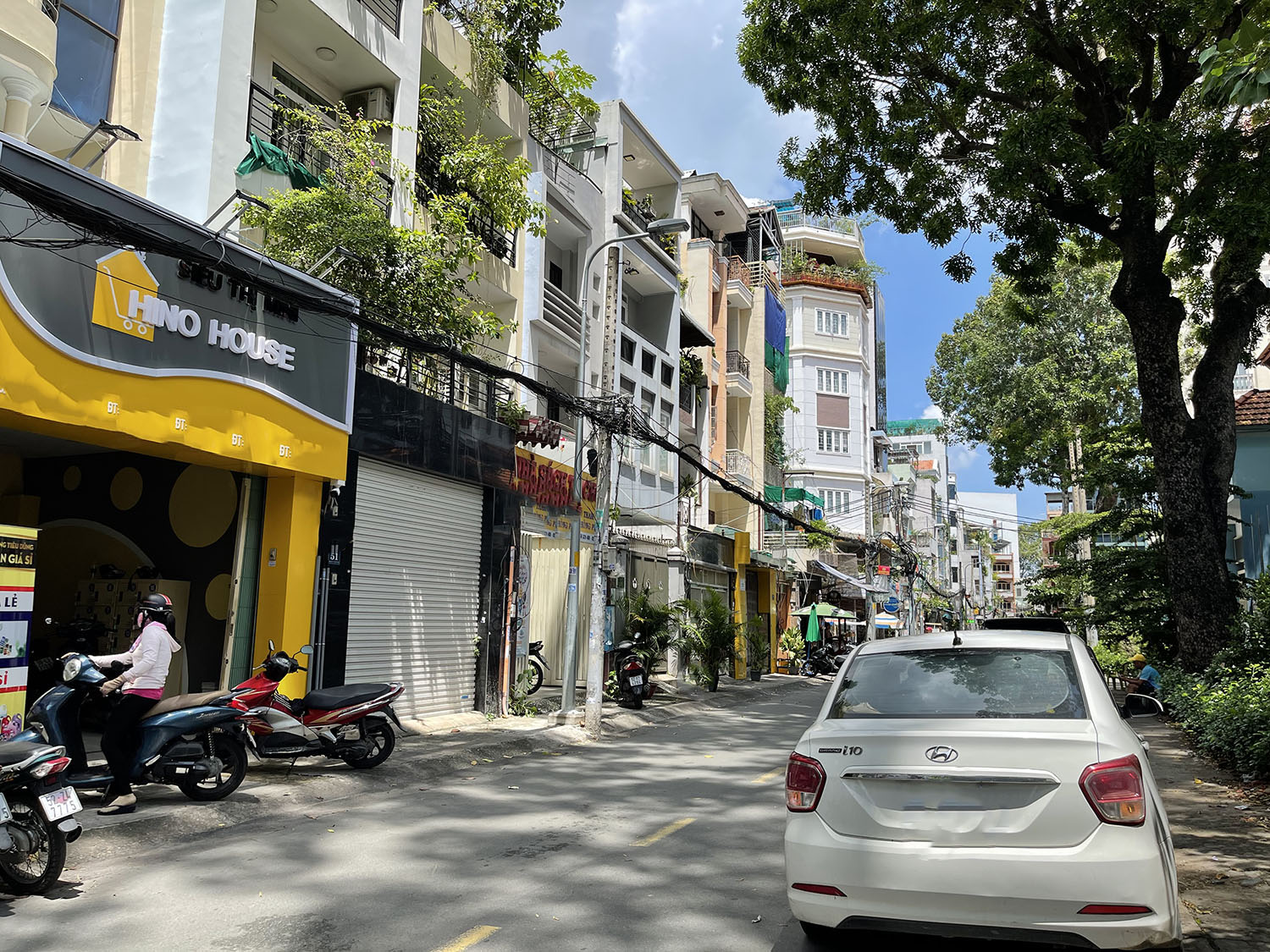 Bán nhà mặt tiền Nguyễn Hiền, Quận 3 -khu Cư Xá Đô Thành, 3 lầu (4,5m x 19m) khu k.doanh - t.mại