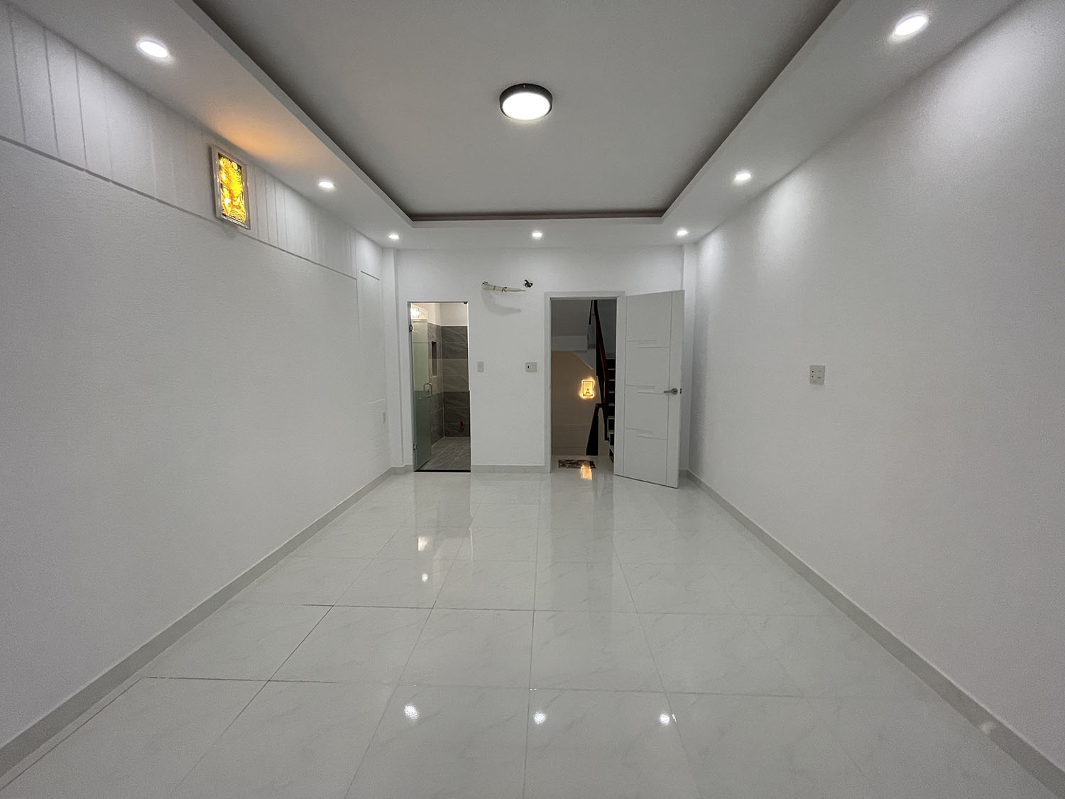 Bán nhà Nguyễn Đình Chính, Quận Phú Nhuận Siêu phẩm 4 lầu t.kế Singapore - gần Nguyễn Văn Trỗi