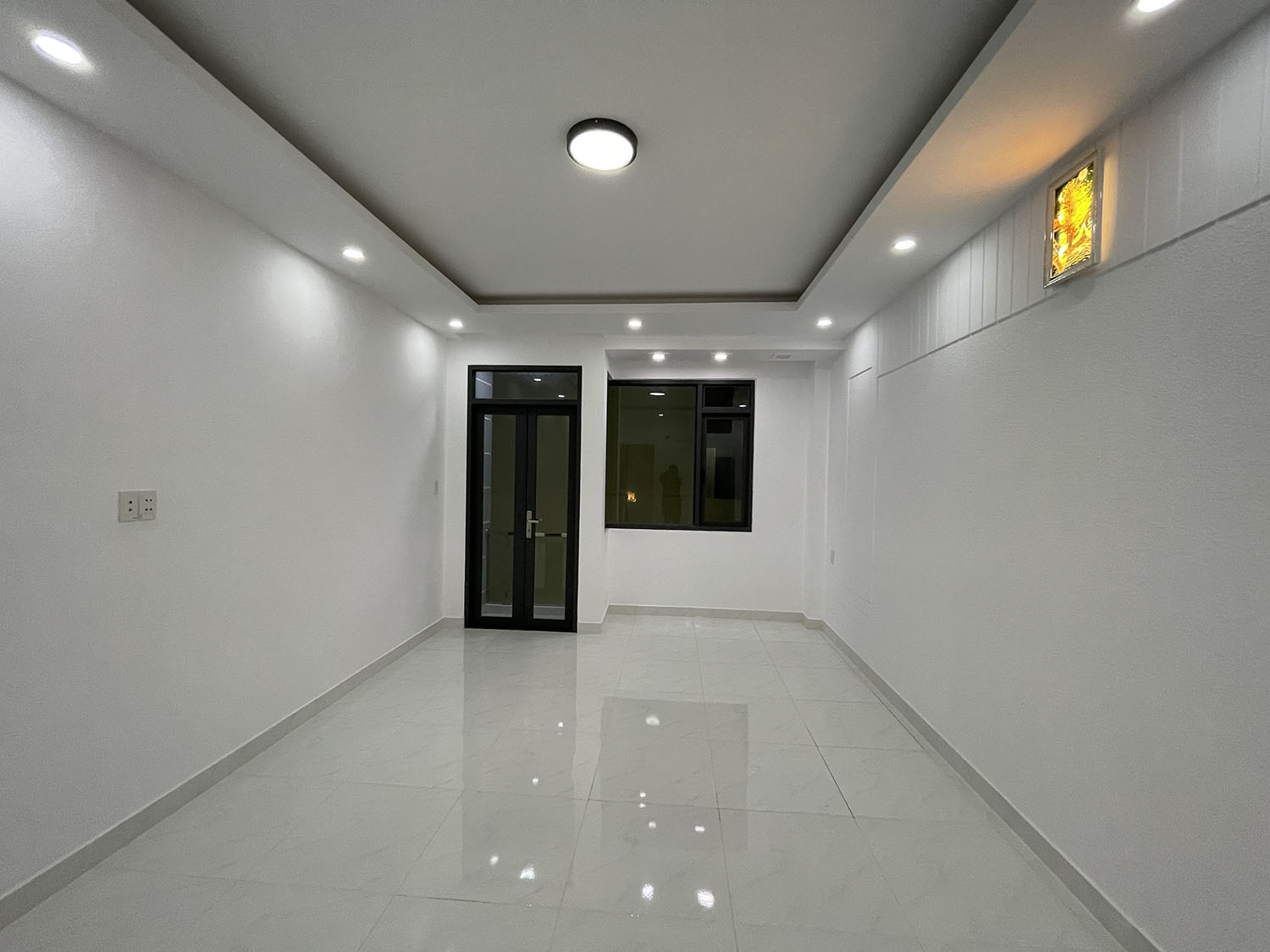 Bán nhà Nguyễn Đình Chính, Quận Phú Nhuận Siêu phẩm 4 lầu t.kế Singapore - gần Nguyễn Văn Trỗi