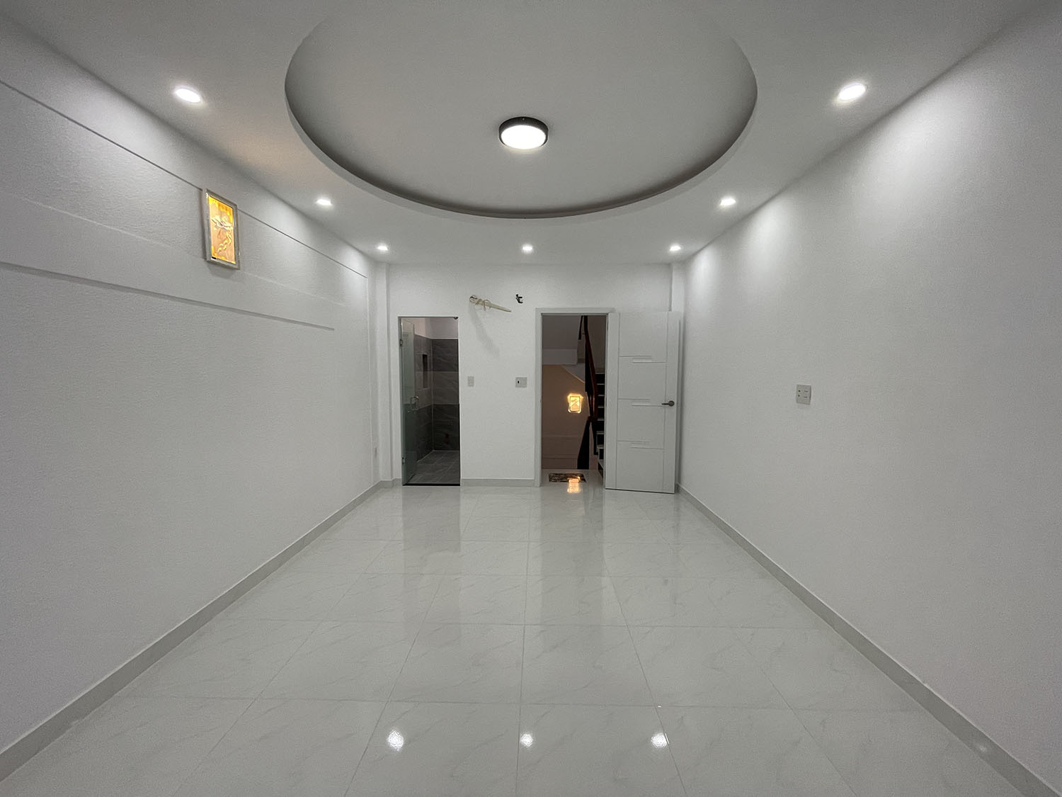 Bán nhà Nguyễn Đình Chính, Quận Phú Nhuận Siêu phẩm 4 lầu t.kế Singapore - gần Nguyễn Văn Trỗi