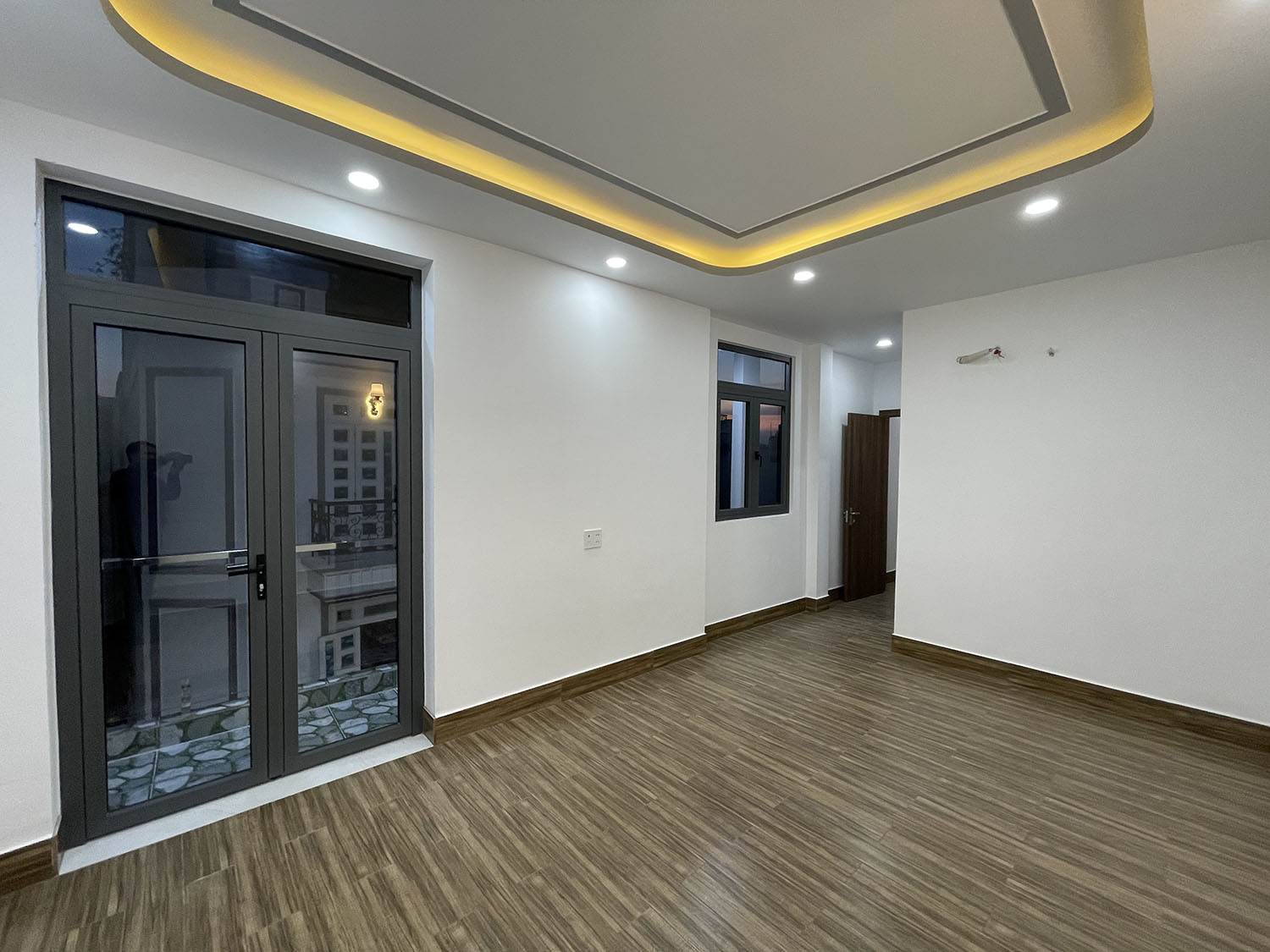 Bán nhà Nơ Trang Long, Quận Bình Thạnh Tuyệt phẩm B.thự Mini 3 lầu thiết kế Singapore hẻm ôtô 7 chỗ