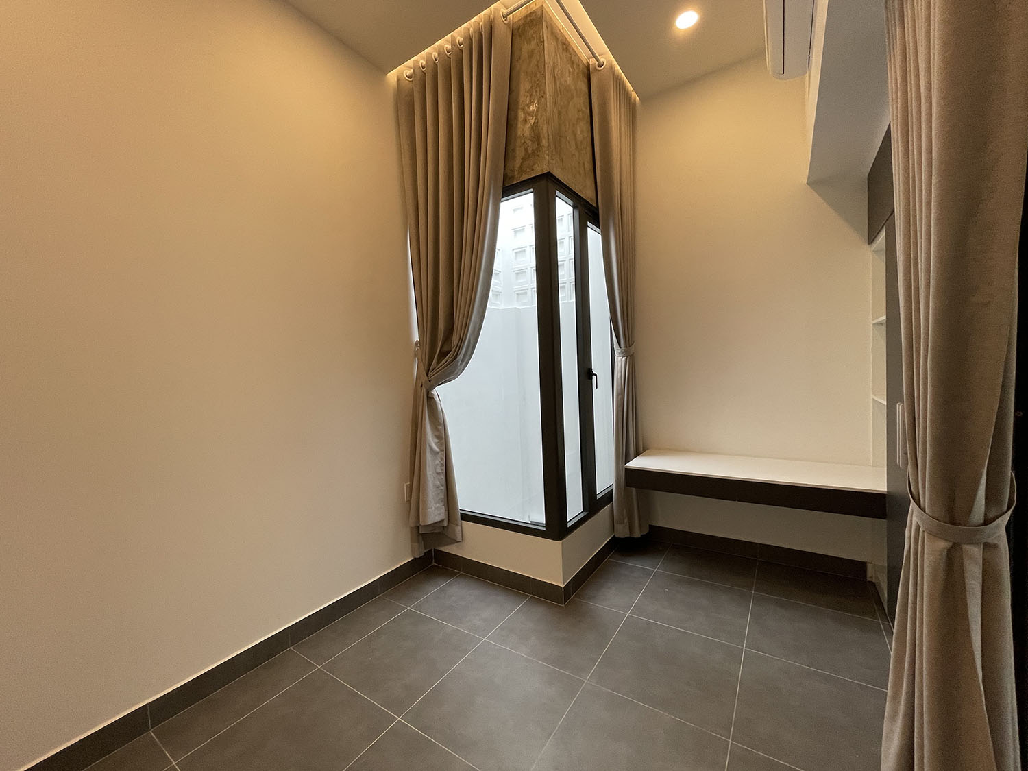 Bán nhà Phan Đăng Lưu, Phú Nhuận Tuyệt phẩm 4 lầu (4,3x12) k.trúc TEXAS MỸ, n.thất cao cấp hẻm ôtô