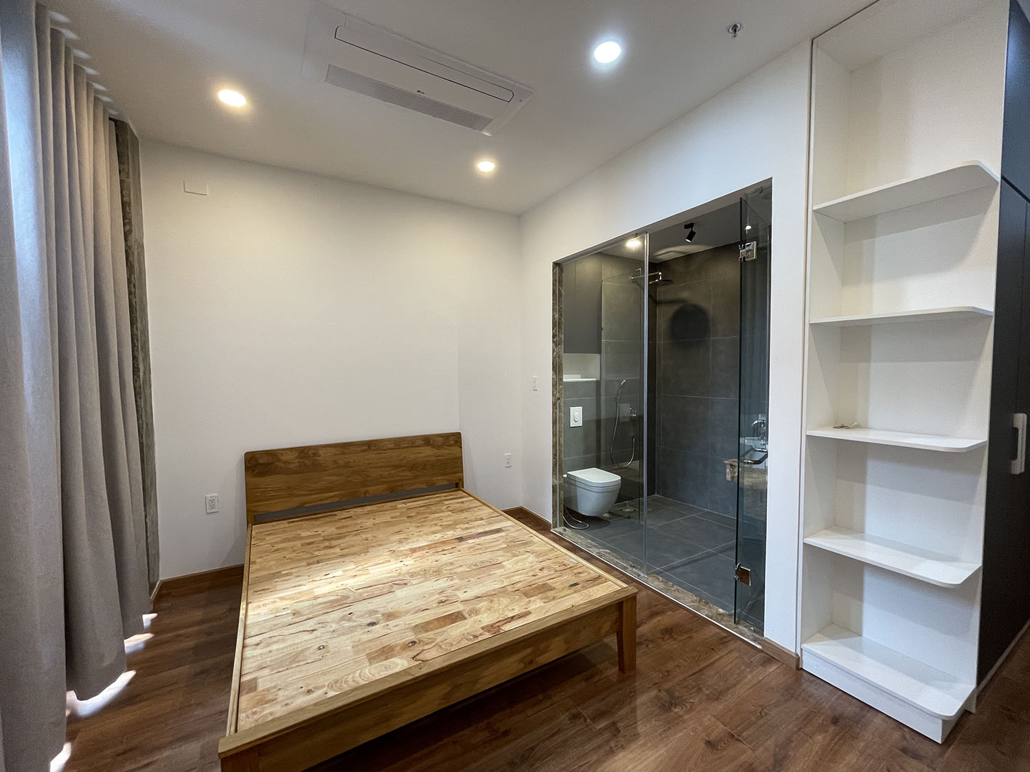 Bán nhà Phan Đăng Lưu, Phú Nhuận Tuyệt phẩm 4 lầu (4,3x12) k.trúc TEXAS MỸ, n.thất cao cấp hẻm ôtô