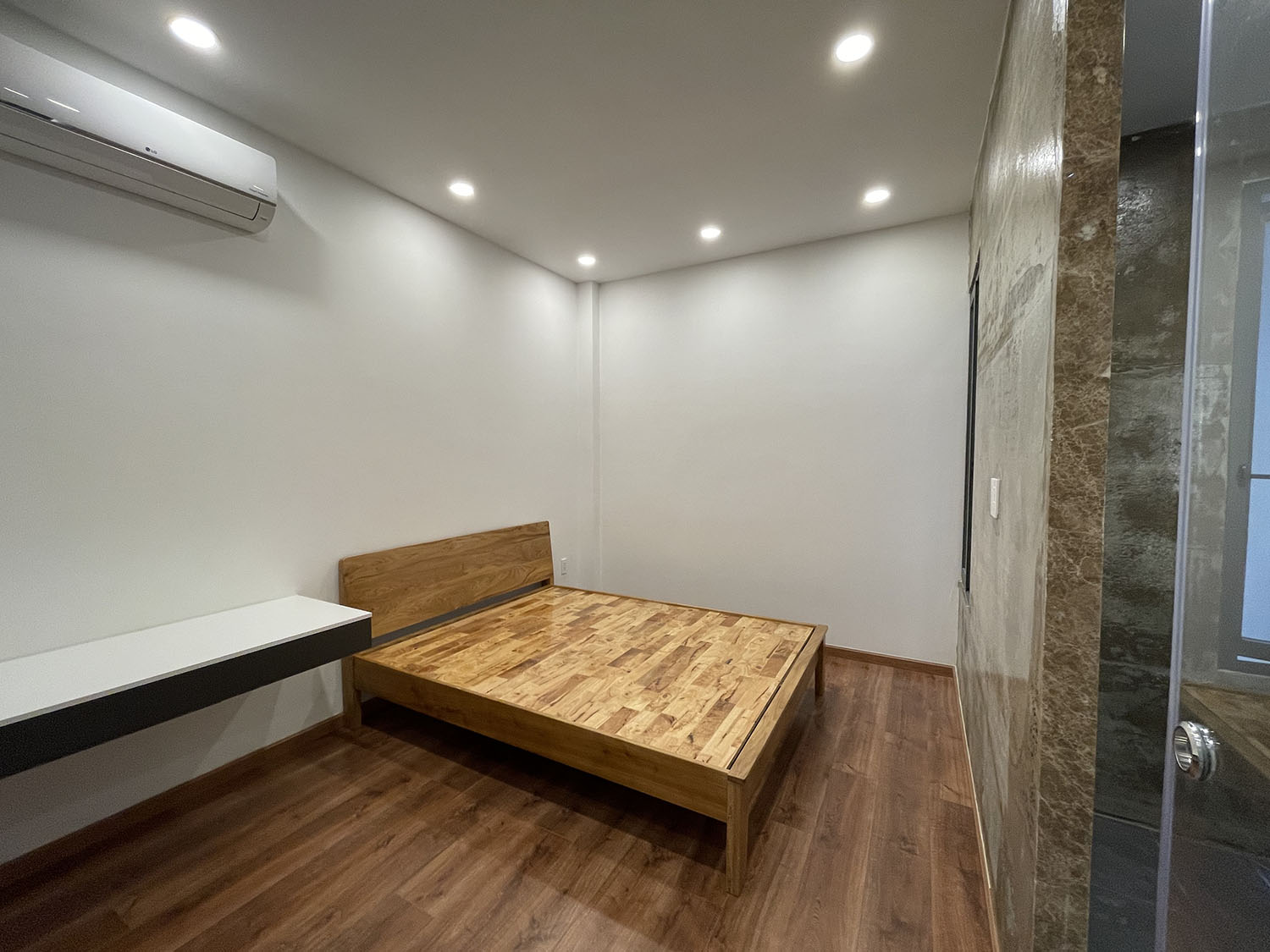 Bán nhà Phan Đăng Lưu, Phú Nhuận Tuyệt phẩm 4 lầu (4,3x12) k.trúc TEXAS MỸ, n.thất cao cấp hẻm ôtô