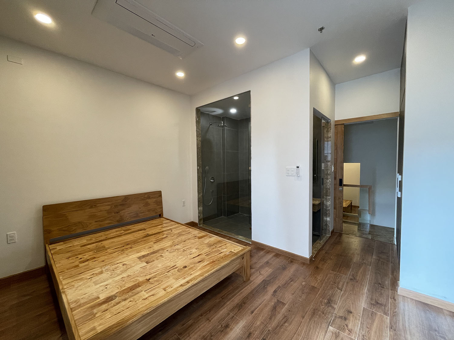 Bán nhà Phan Đăng Lưu, Phú Nhuận Tuyệt phẩm 4 lầu (4,3x12) k.trúc TEXAS MỸ, n.thất cao cấp hẻm ôtô