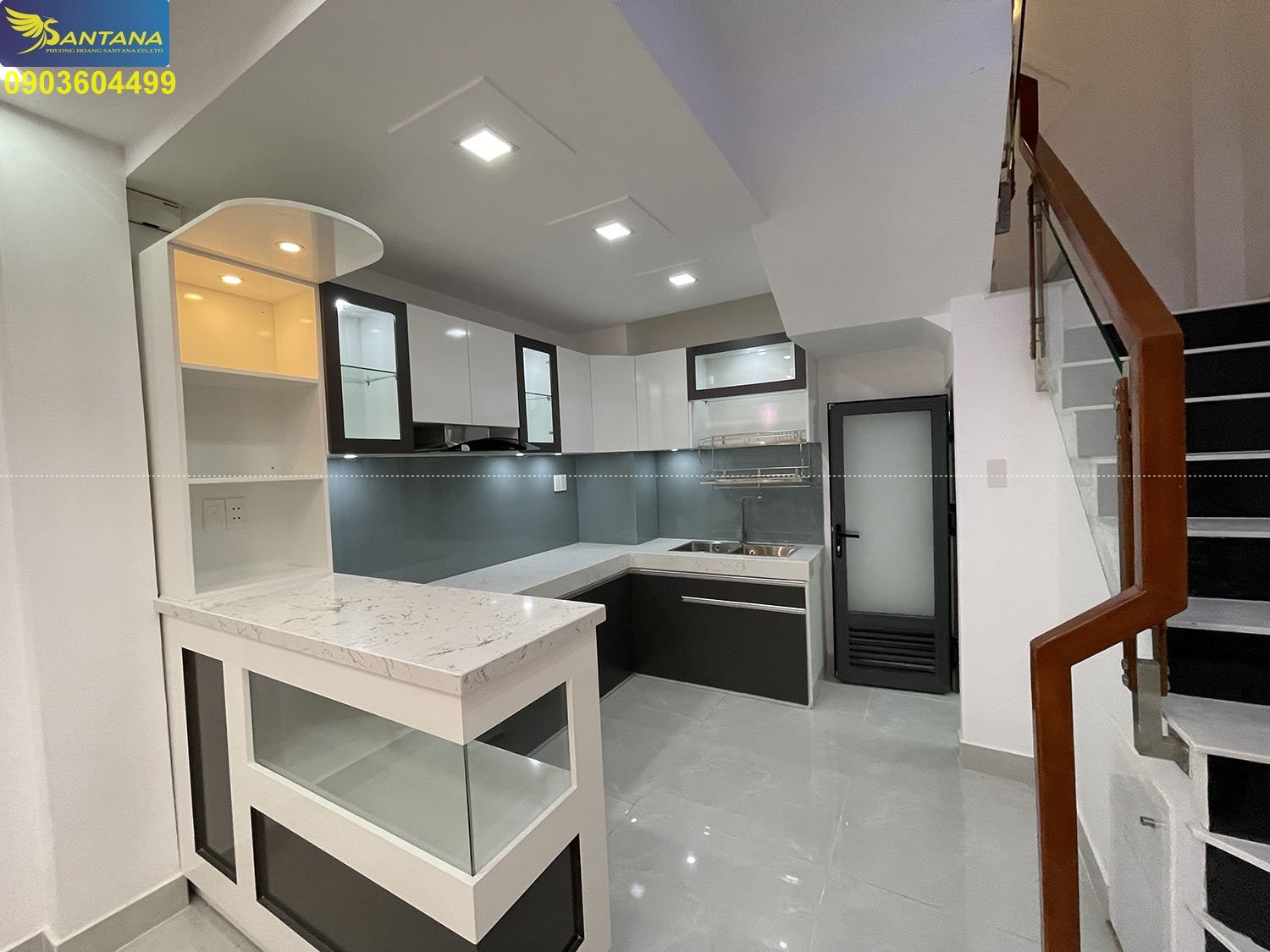 Bán nhà Nguyễn Đình Chính, Quận Phú Nhuận Siêu phẩm 4 lầu t.kế Singapore - gần Nguyễn Văn Trỗi