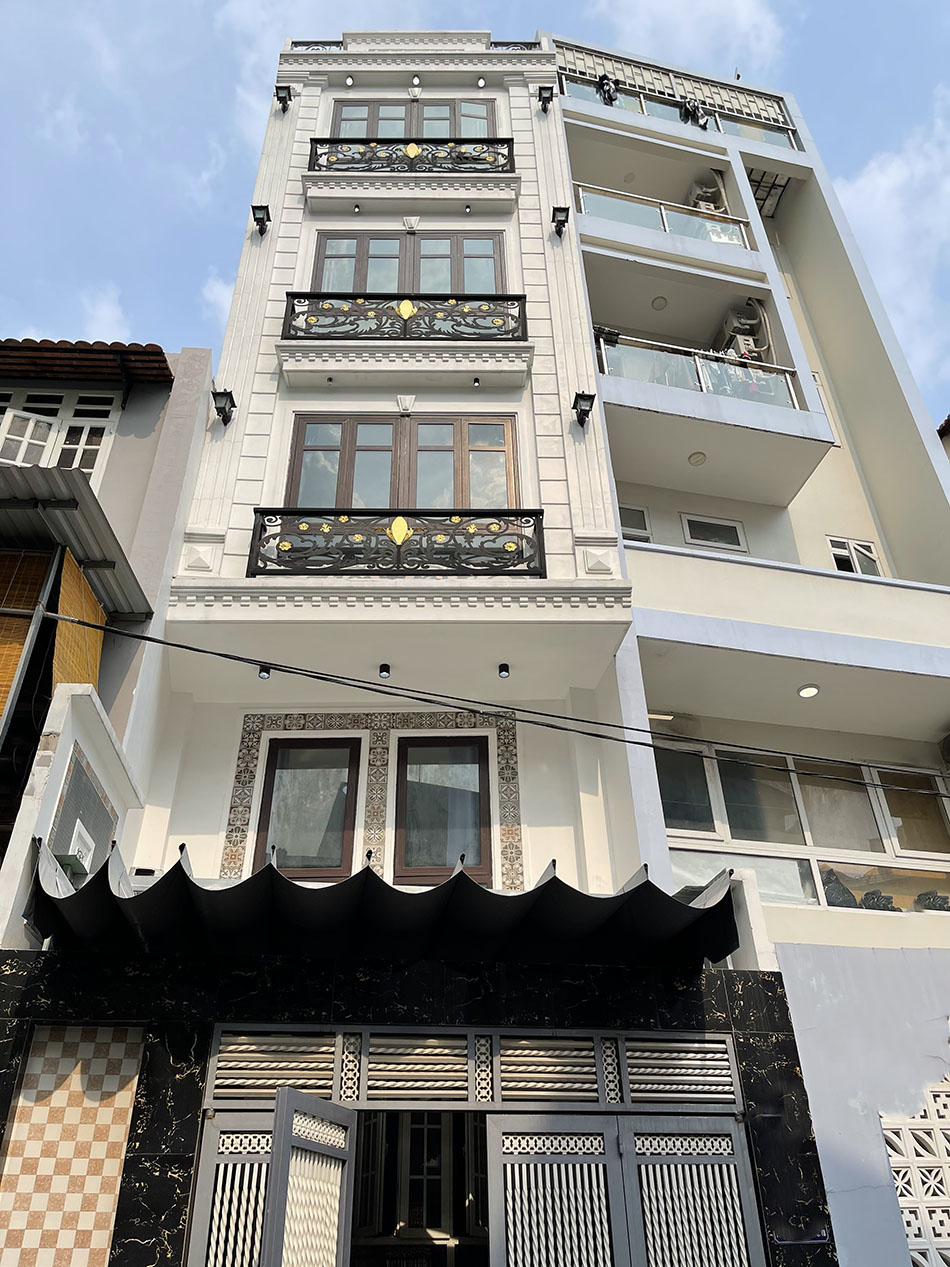 Bán nhà Phạm Cư Lượng Tân Bình Hầm đổ ôtô, 5 lầu, thang máy, khu VIP T.S.Nhất, có HĐ thuê 45tr/th