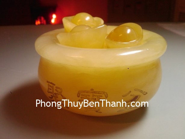Hũ vàng biểu tượng của tài lộc và tiền bạc trong phong thủy